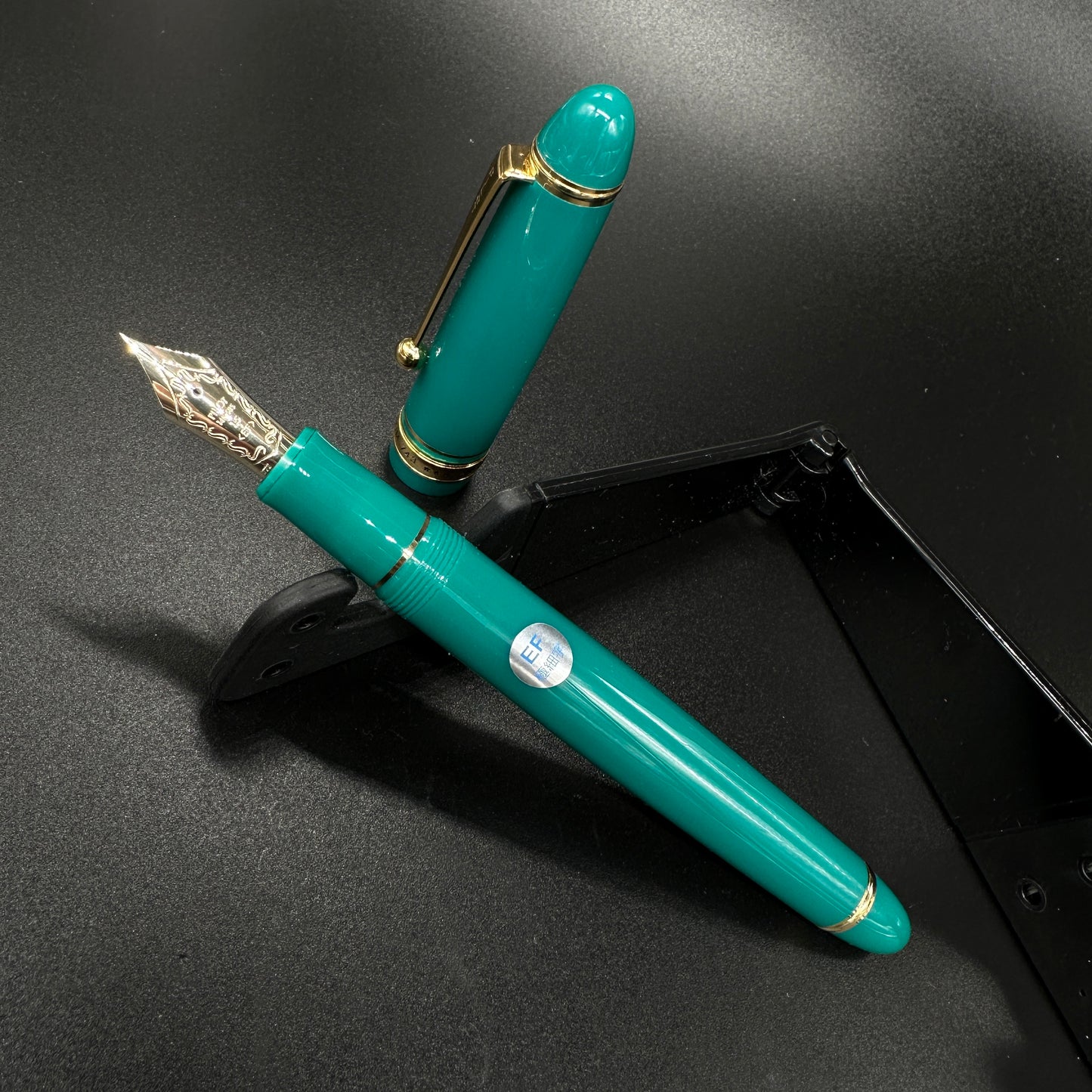 Pilot Custom 743 Fountain Pen - Verdigris - EF